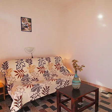 Aleksandar.2 *